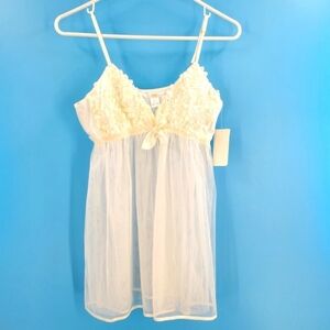 Flora Nikrooz white babydoll nightie *one piece only* NWT